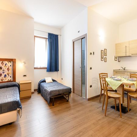 Hotel Garni Le Corti Grosotto ภายนอก รูปภาพ