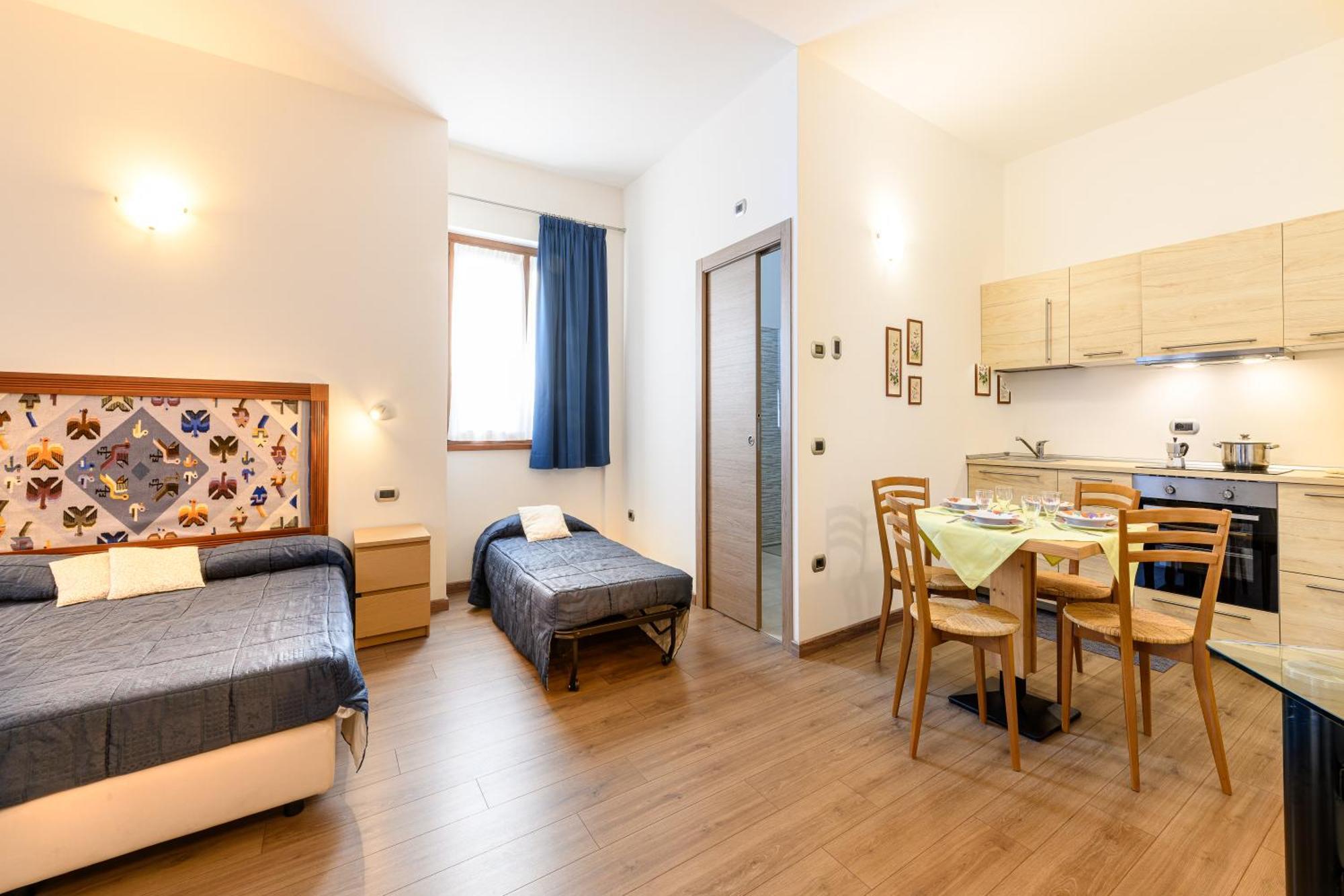 Hotel Garni Le Corti Grosotto ภายนอก รูปภาพ