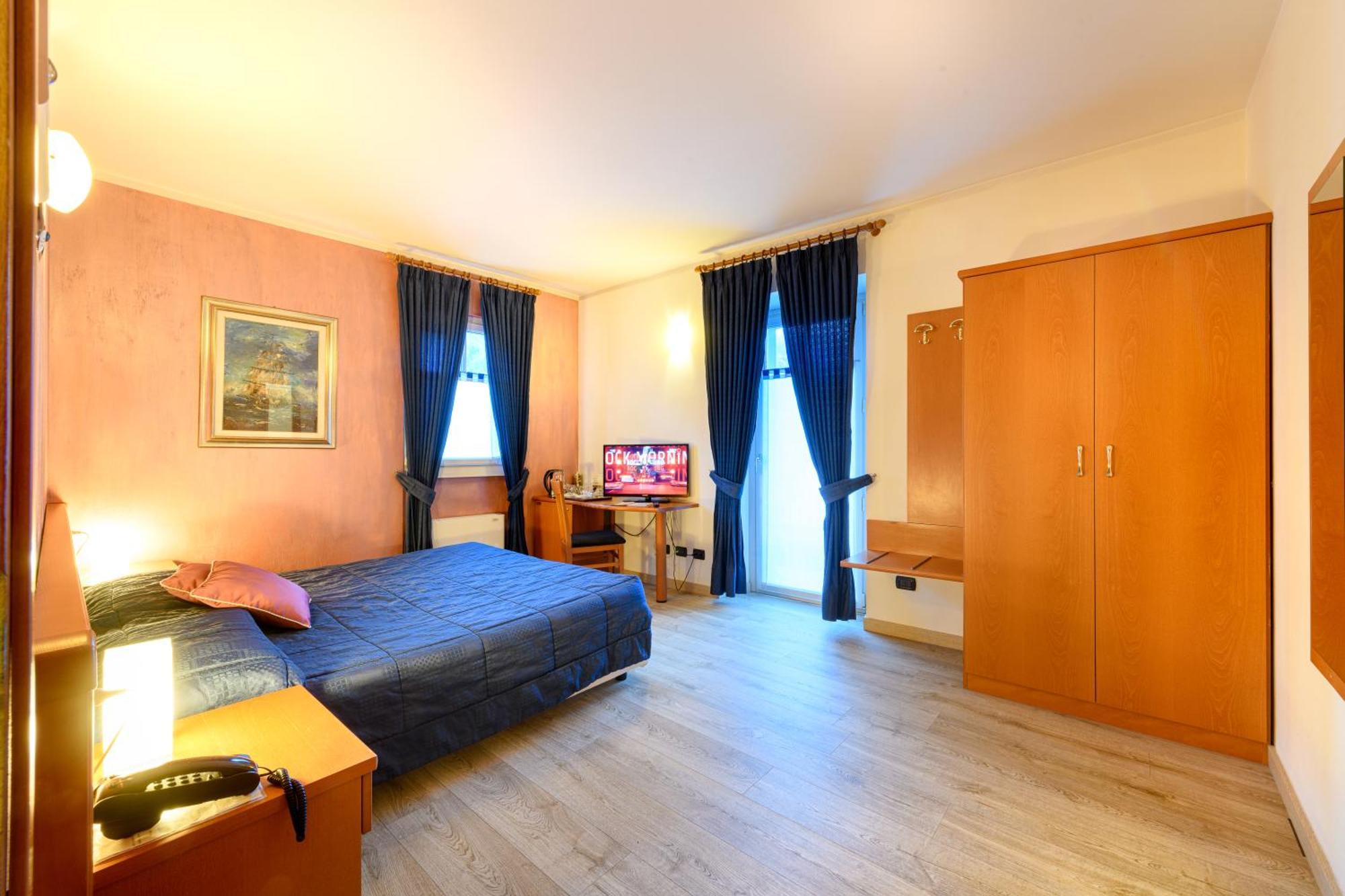 Hotel Garni Le Corti Grosotto ภายนอก รูปภาพ