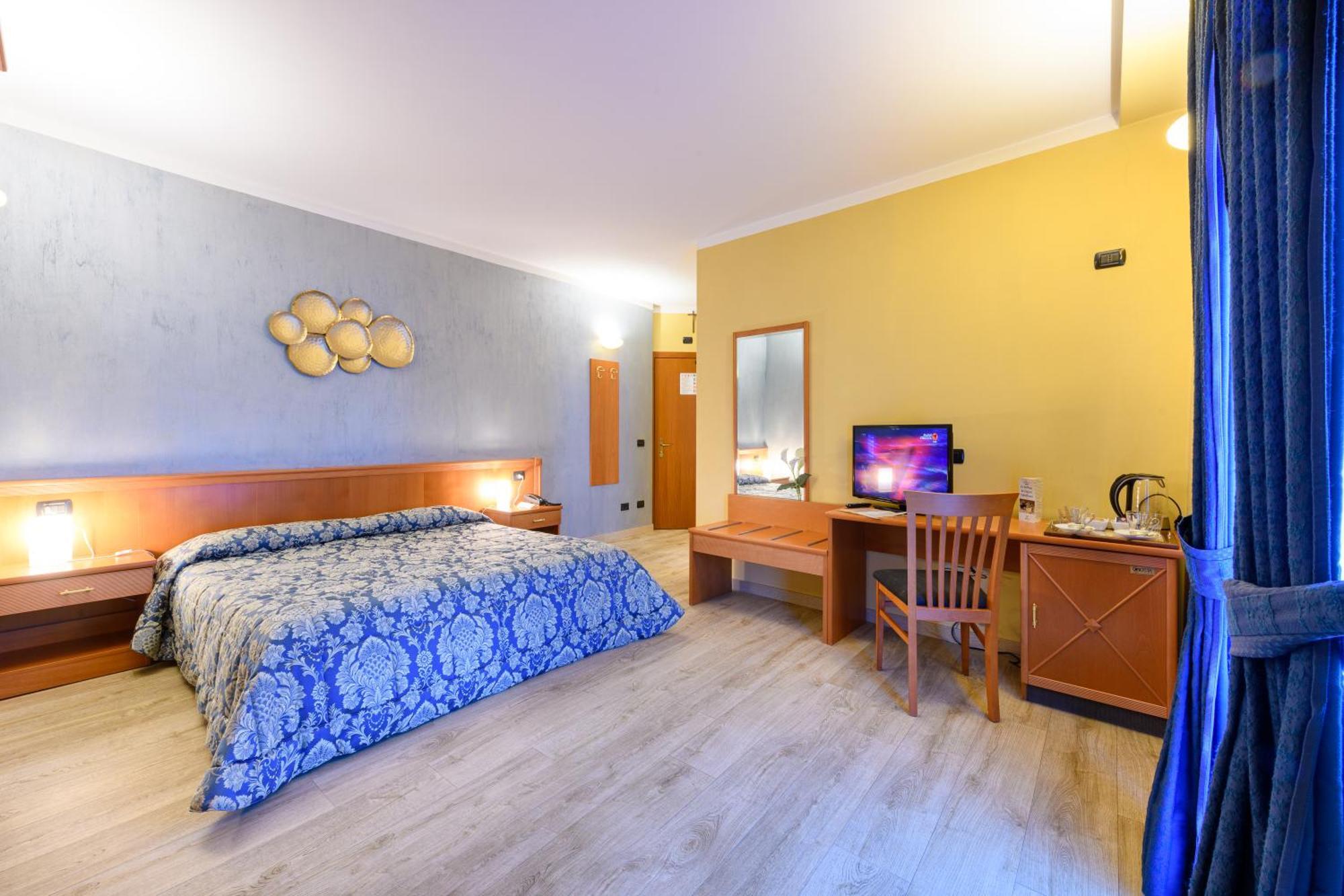Hotel Garni Le Corti Grosotto ภายนอก รูปภาพ