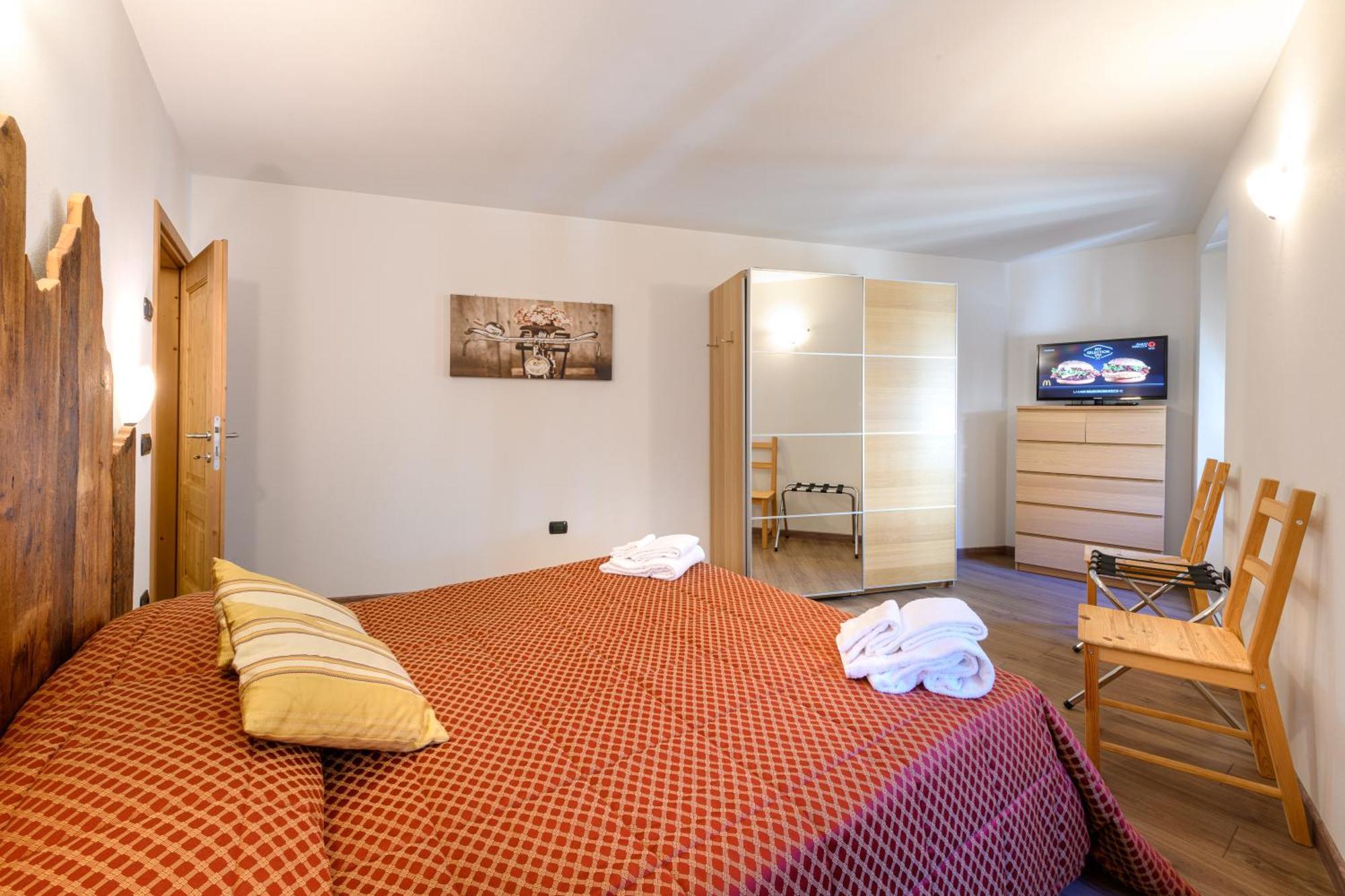 Hotel Garni Le Corti Grosotto ภายนอก รูปภาพ