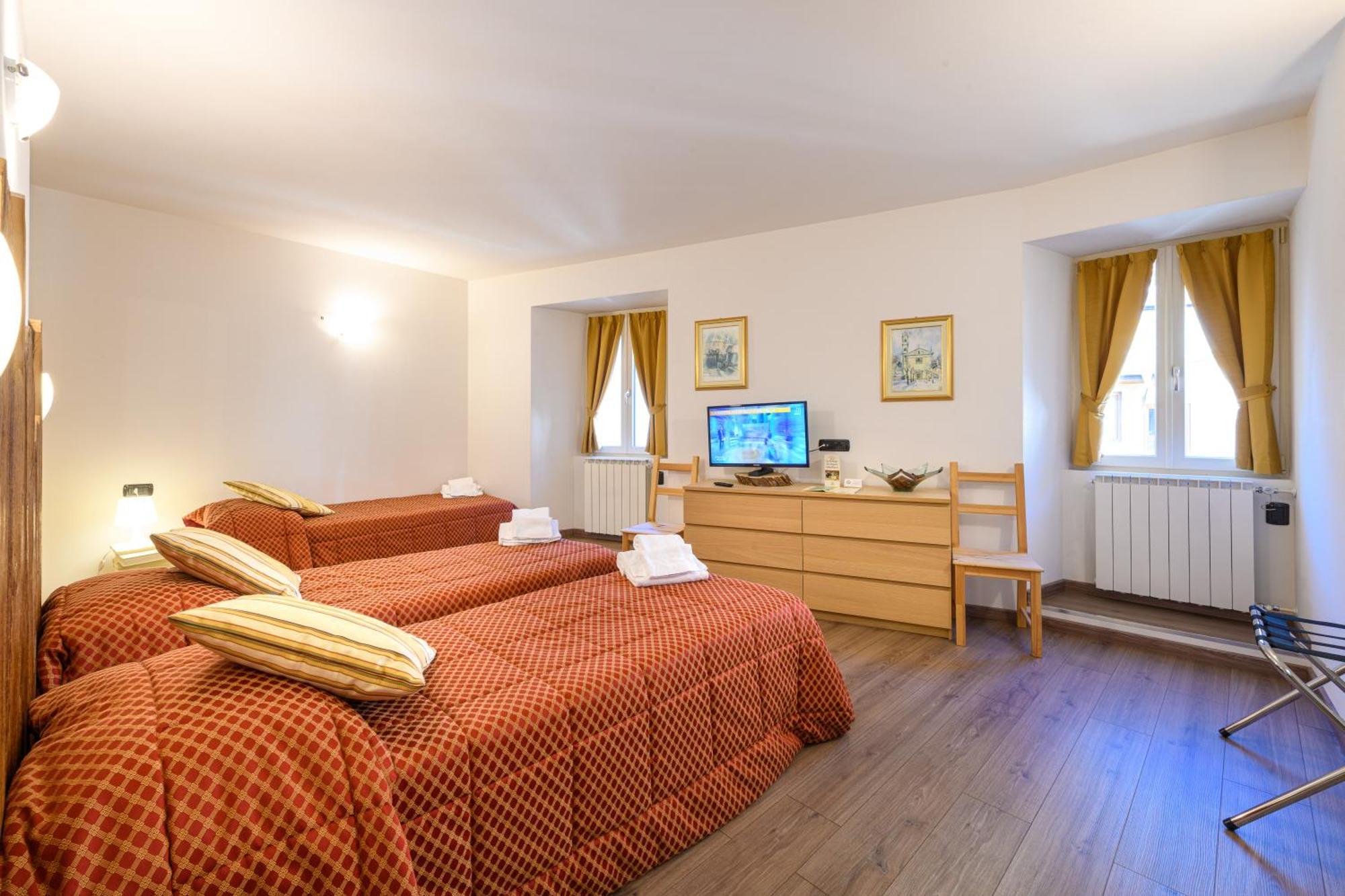 Hotel Garni Le Corti Grosotto ภายนอก รูปภาพ
